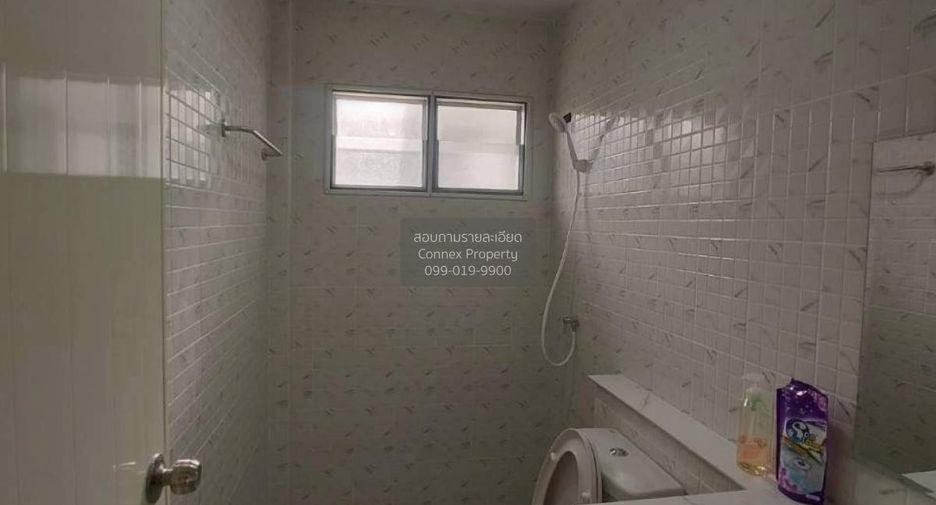 For sale 3 bedrooms house in Krathum Baen, Samut Sakhon
