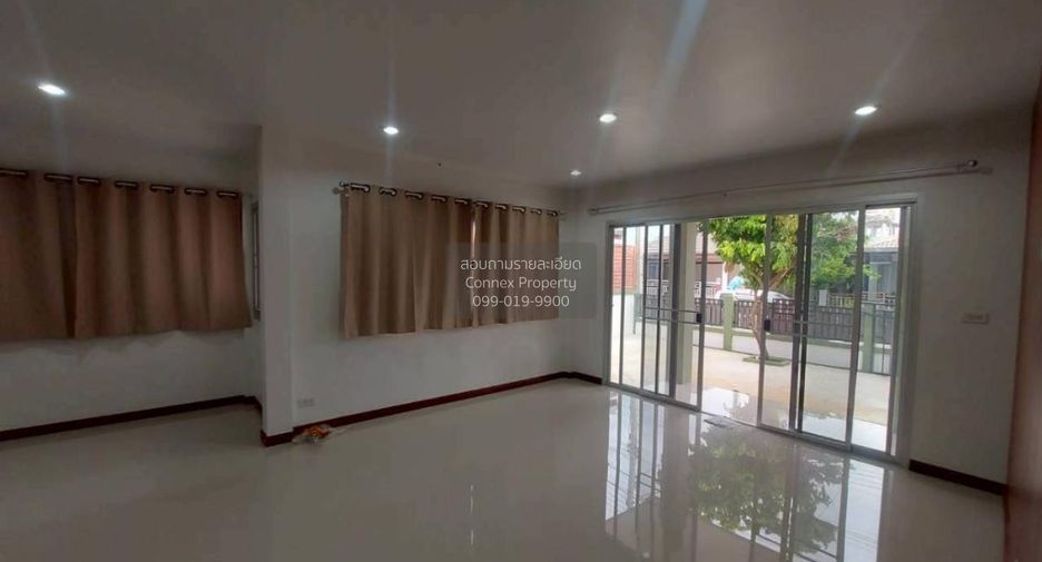 For sale 3 bedrooms house in Krathum Baen, Samut Sakhon