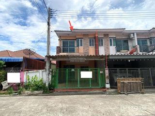 For sale 3 bedrooms townhouse in Phan Thong, Chonburi