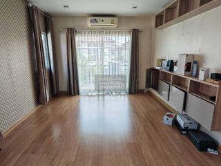 À vendre 3 chambres maison à Pak Kret, Nonthaburi