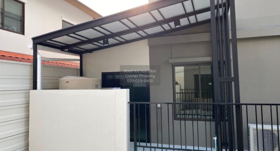 For sale 3 bedrooms townhouse in Suan Luang, Bangkok