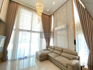 For sale 3 bedrooms townhouse in Suan Luang, Bangkok
