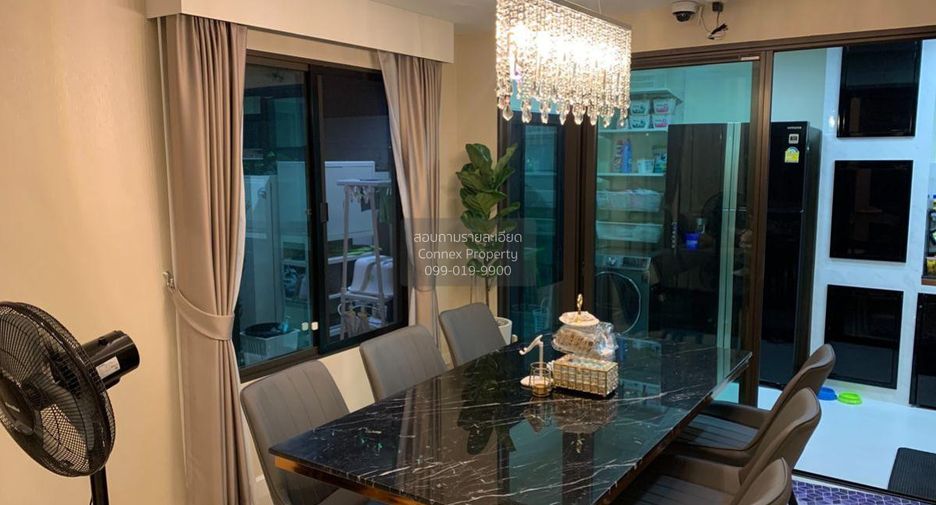 For sale 3 bedrooms townhouse in Suan Luang, Bangkok