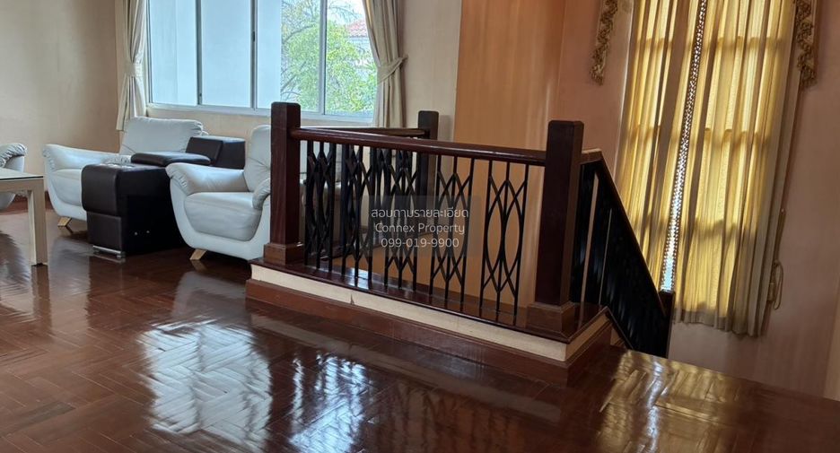 For sale 4 bedrooms house in Mueang Samut Sakhon, Samut Sakhon