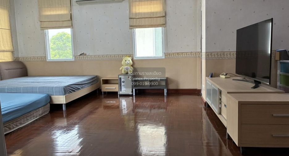 For sale 4 bedrooms house in Mueang Samut Sakhon, Samut Sakhon