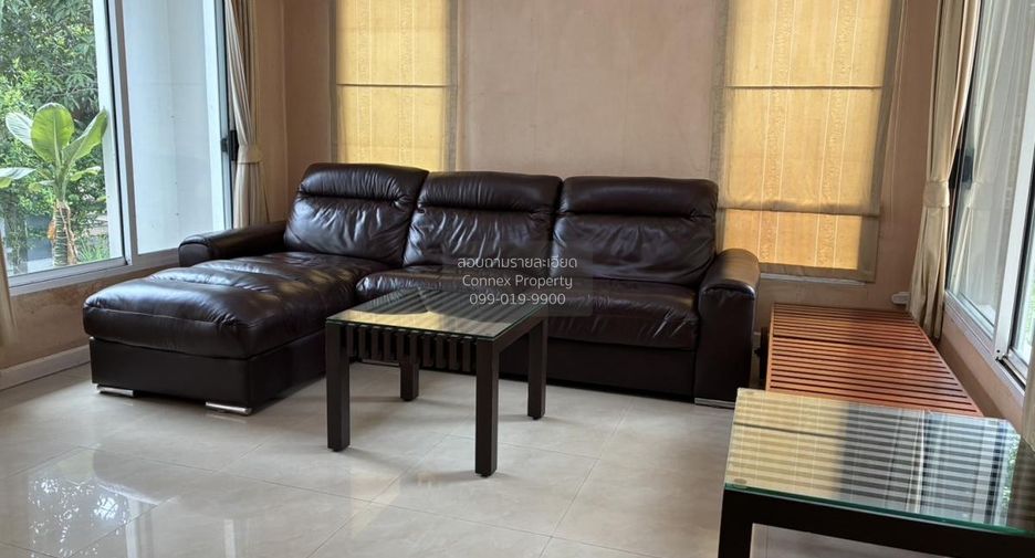 For sale 4 bedrooms house in Mueang Samut Sakhon, Samut Sakhon