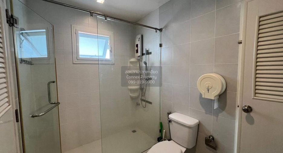 For sale 3 bedrooms house in Bang Khun Thian, Bangkok