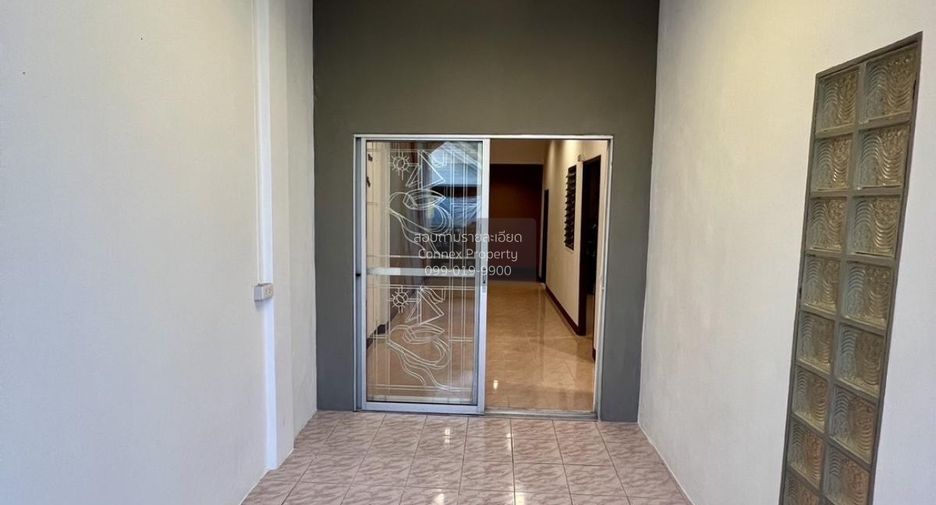 For sale 2 bedrooms townhouse in Mueang Samut Sakhon, Samut Sakhon