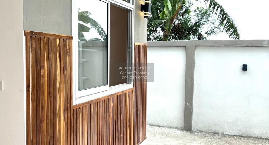 For sale 2 bedrooms townhouse in Mueang Samut Sakhon, Samut Sakhon