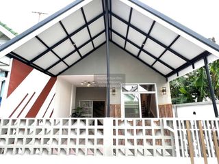 Reihenhaus zum Kauf mit 2 Zimmer in Mueang Samut Sakhon, Samut Sakhon