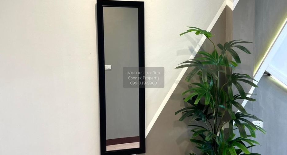 For sale 2 bedrooms townhouse in Mueang Samut Sakhon, Samut Sakhon