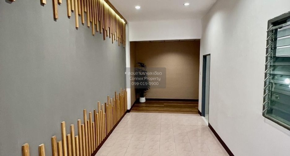For sale 2 bedrooms townhouse in Mueang Samut Sakhon, Samut Sakhon