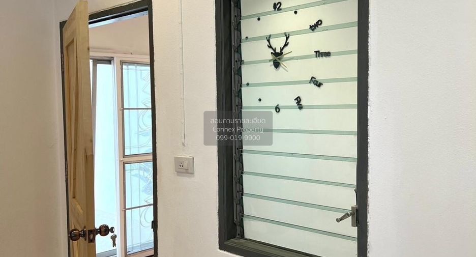 For sale 2 bedrooms townhouse in Mueang Samut Sakhon, Samut Sakhon