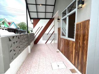 Reihenhaus zum Kauf mit 2 Zimmer in Mueang Samut Sakhon, Samut Sakhon