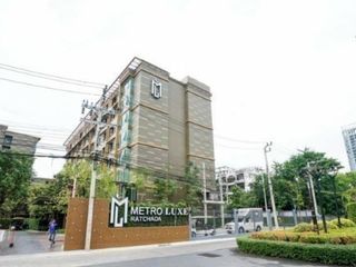 Продажа 1 кровать кондо в Хуаи Кхщанг, Бангкок