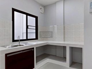 For sale 4 bedrooms townhouse in Mueang Pathum Thani, Pathum Thani