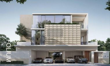 For sale 5 bedrooms house in Wang Thonglang, Bangkok
