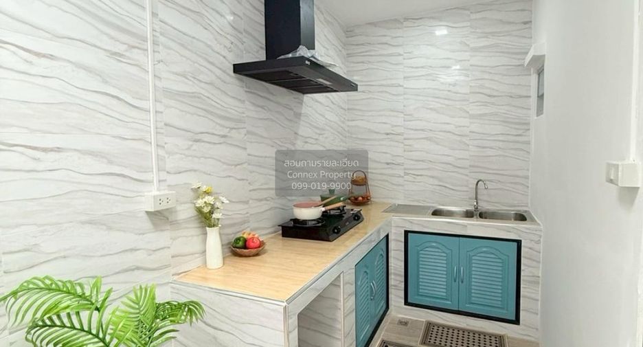 For sale 3 bedrooms townhouse in Khlong Sam Wa, Bangkok