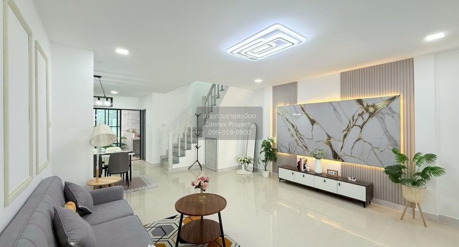 For sale 3 bedrooms townhouse in Khlong Sam Wa, Bangkok