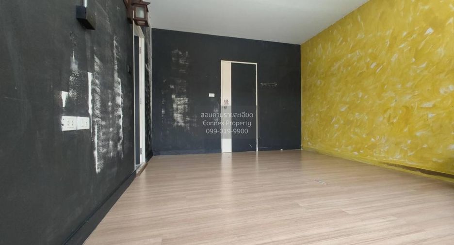 For sale 2 bedrooms townhouse in Phra Samut Chedi, Samut Prakan