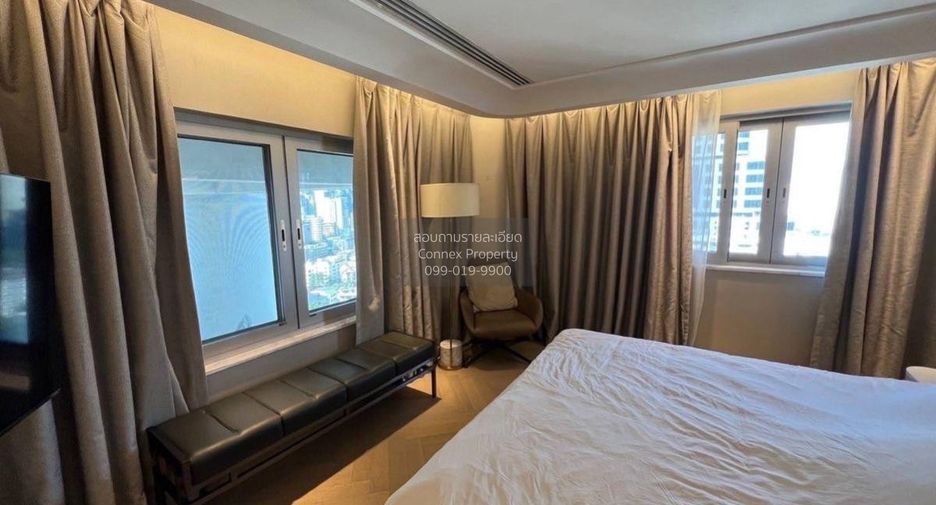 For sale 4 bedrooms condo in Khlong Toei, Bangkok