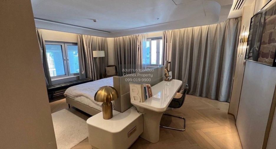 For sale 4 bedrooms condo in Khlong Toei, Bangkok