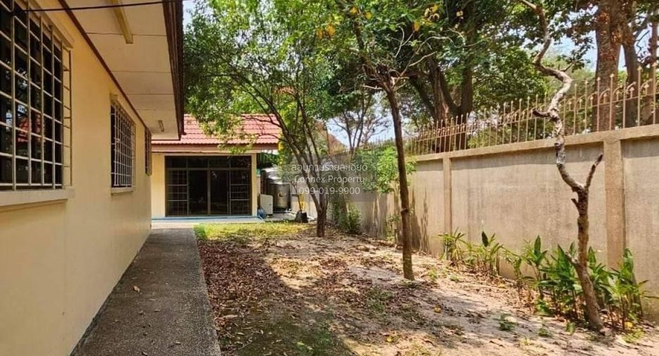 À vendre 4 chambres maison à Si Racha, Chonburi