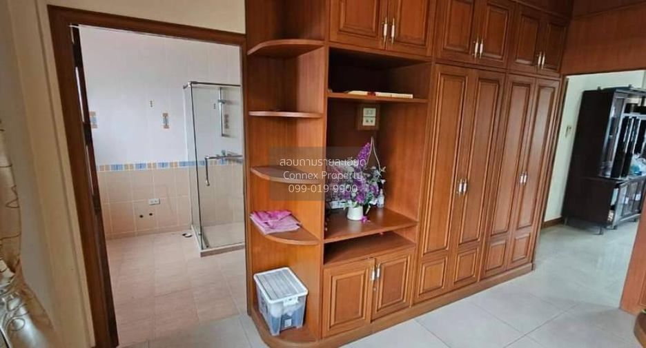 À vendre 4 chambres maison à Si Racha, Chonburi