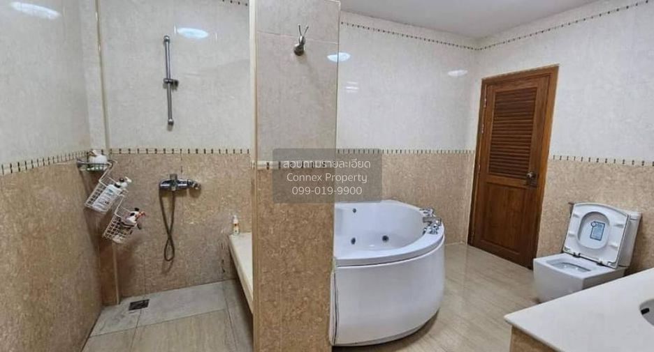 À vendre 4 chambres maison à Si Racha, Chonburi
