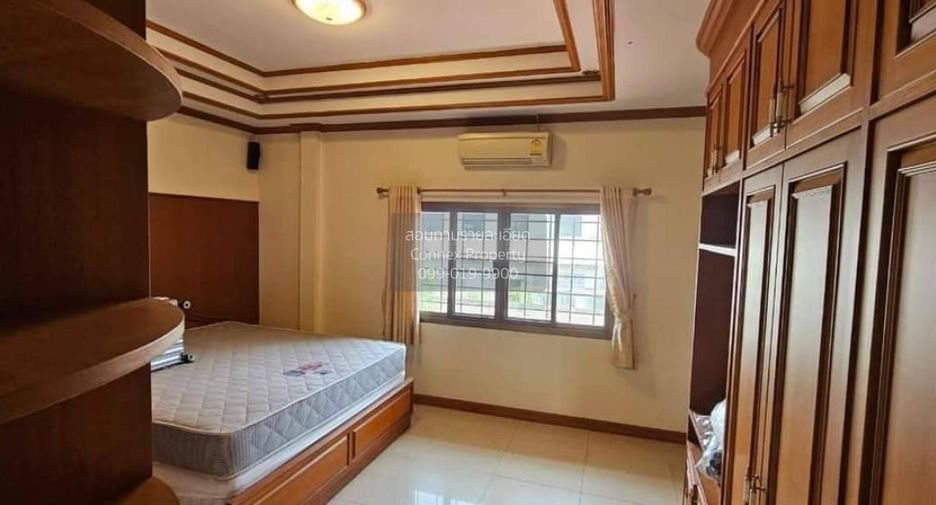 À vendre 4 chambres maison à Si Racha, Chonburi
