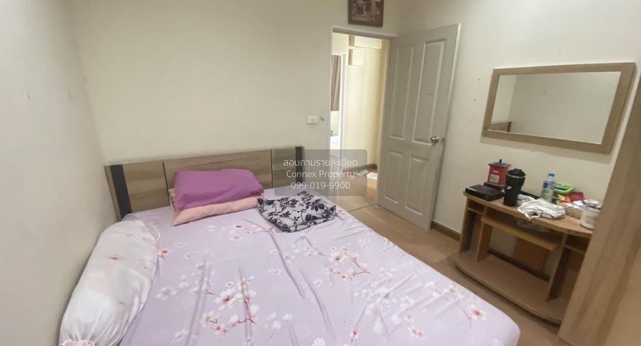 For sale 4 bedrooms townhouse in Mueang Samut Sakhon, Samut Sakhon