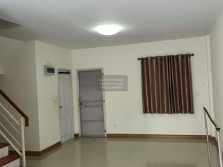For sale 2 bedrooms townhouse in Mueang Samut Sakhon, Samut Sakhon
