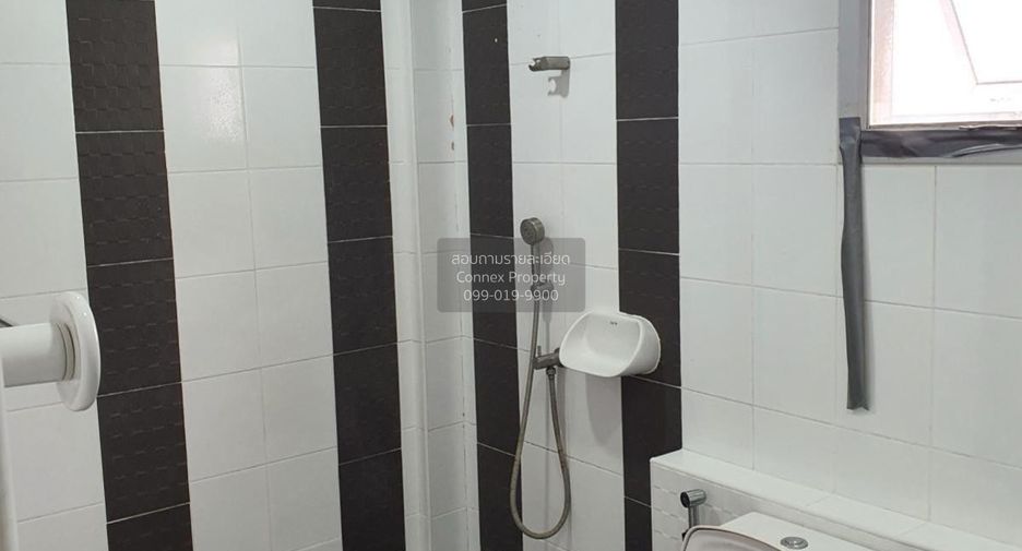 For sale 2 bedrooms townhouse in Mueang Samut Sakhon, Samut Sakhon