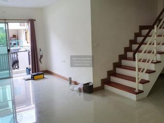 For sale 2 bedrooms townhouse in Mueang Samut Sakhon, Samut Sakhon