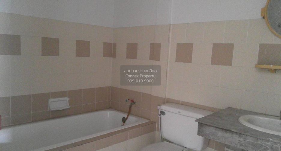 For sale 2 bedrooms townhouse in Bang Bua Thong, Nonthaburi