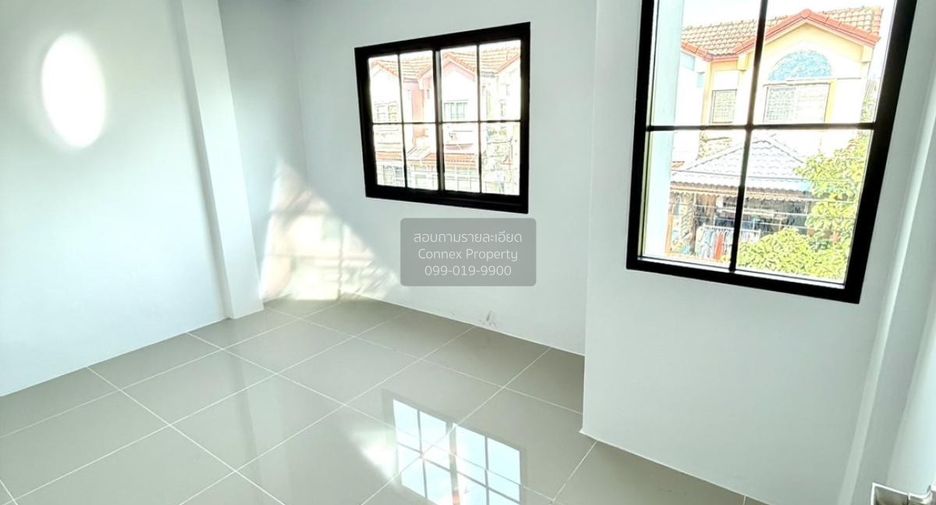 À vendre 3 chambres maison de ville à Mueang Samut Sakhon, Samut Sakhon