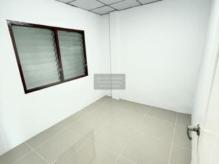 出售 3 卧室 联排别墅 在 Mueang Samut Sakhon, Samut Sakhon