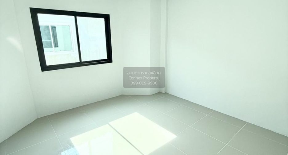 À vendre 3 chambres maison de ville à Mueang Samut Sakhon, Samut Sakhon