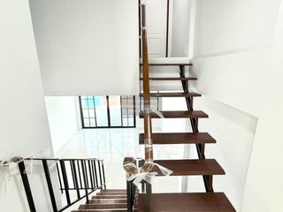 出售 3 卧室 联排别墅 在 Mueang Samut Sakhon, Samut Sakhon