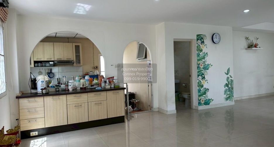 For sale 3 bedrooms house in Bang Phli, Samut Prakan