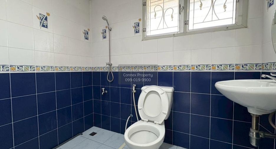 For sale 4 bedrooms house in Thawi Watthana, Bangkok