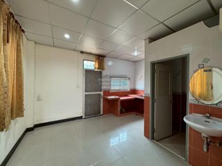 Haus zum Kauf mit 4 Zimmer in Thawi Watthana, Bangkok