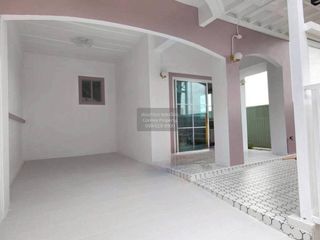 For sale 4 bedrooms townhouse in Sai Noi, Nonthaburi