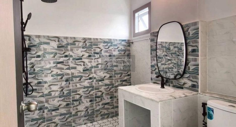 For sale 4 bedrooms townhouse in Sai Noi, Nonthaburi