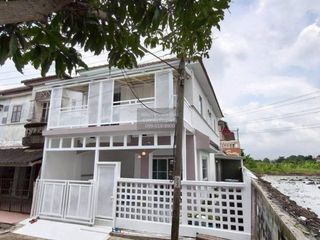 For sale 4 bedrooms townhouse in Sai Noi, Nonthaburi