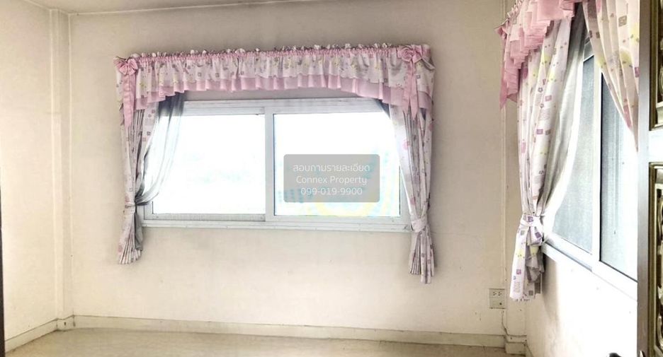 For sale 4 bedrooms townhouse in Mueang Nonthaburi, Nonthaburi