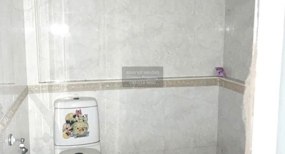 For sale 4 bedrooms townhouse in Mueang Nonthaburi, Nonthaburi