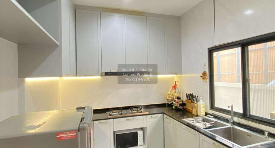 À vendre 5 chambres maison à Pak Kret, Nonthaburi