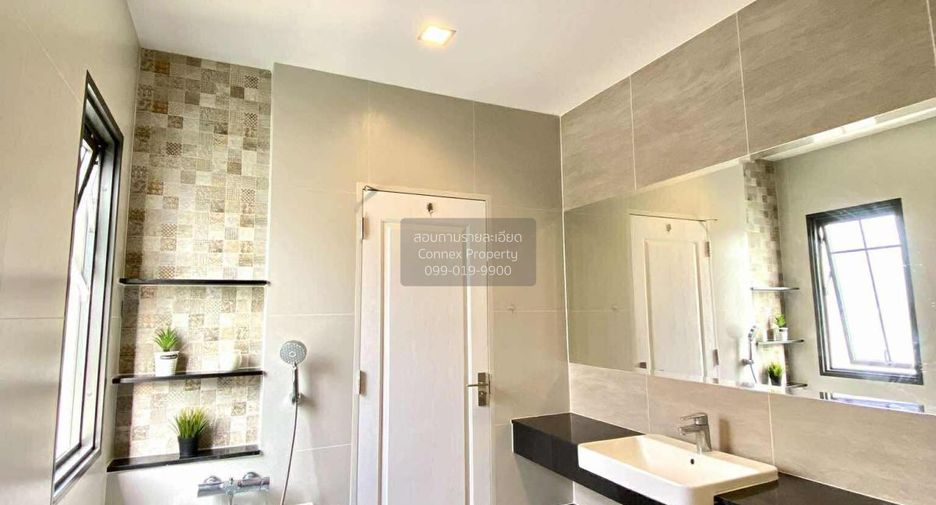 À vendre 5 chambres maison à Pak Kret, Nonthaburi