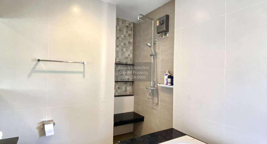 À vendre 5 chambres maison à Pak Kret, Nonthaburi